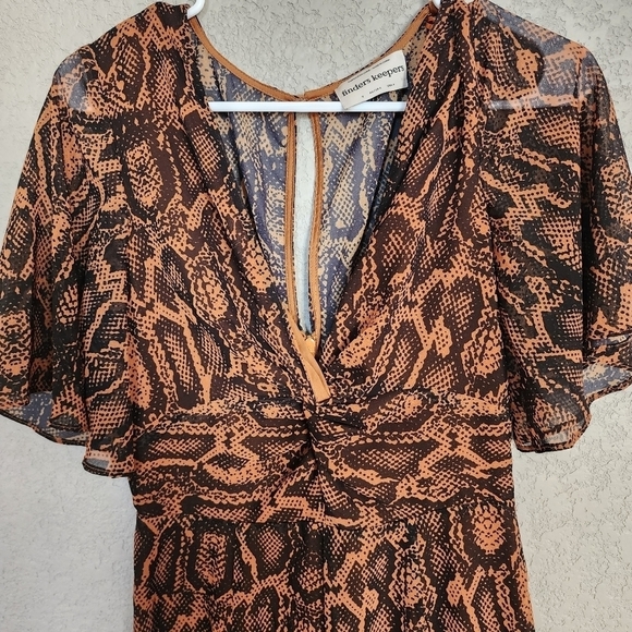 Finders keepers Lana snak prong wide leg pant size Small - Picture 7 of 9